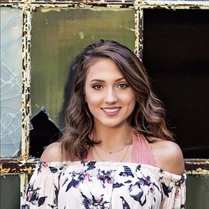 Meet your Posher, Kaitlin